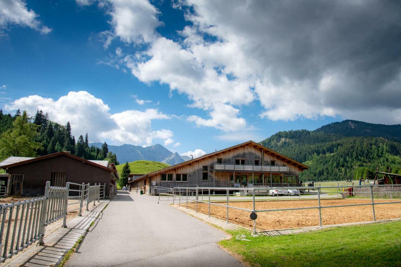 Отель Reiterhof Berggut Gaicht Нессельвенгле Экстерьер фото